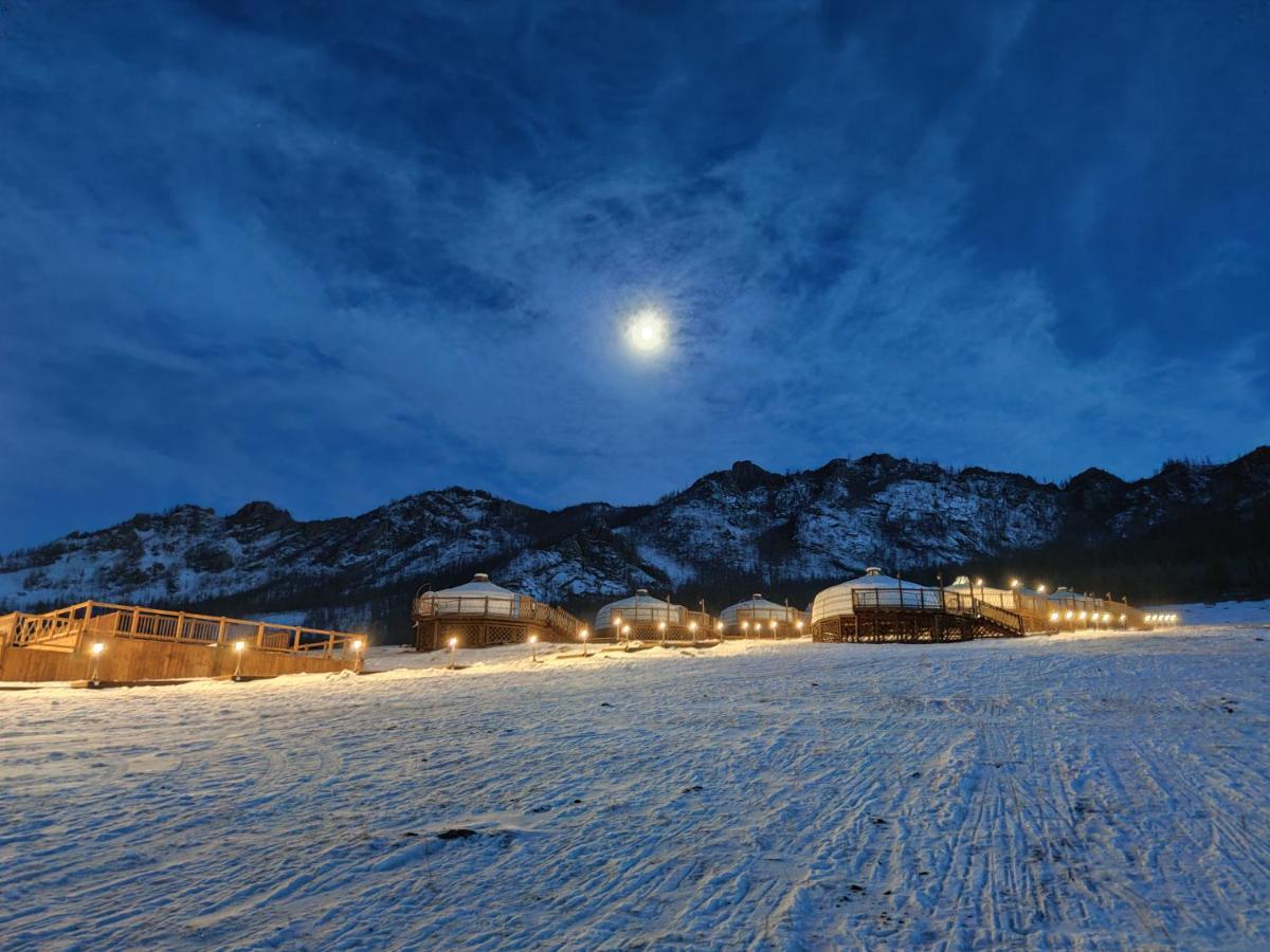 Terelj Resort Bayan Bulagiin Hural Bagian luar foto